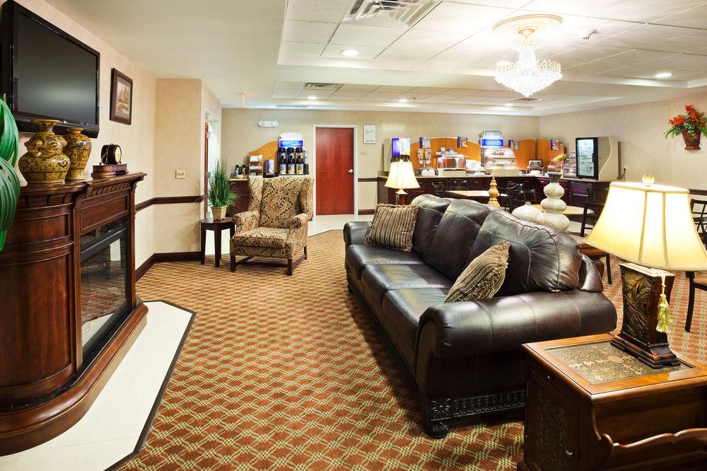 Holiday Inn Express Carrollton, An Ihg Hotel מראה חיצוני תמונה
